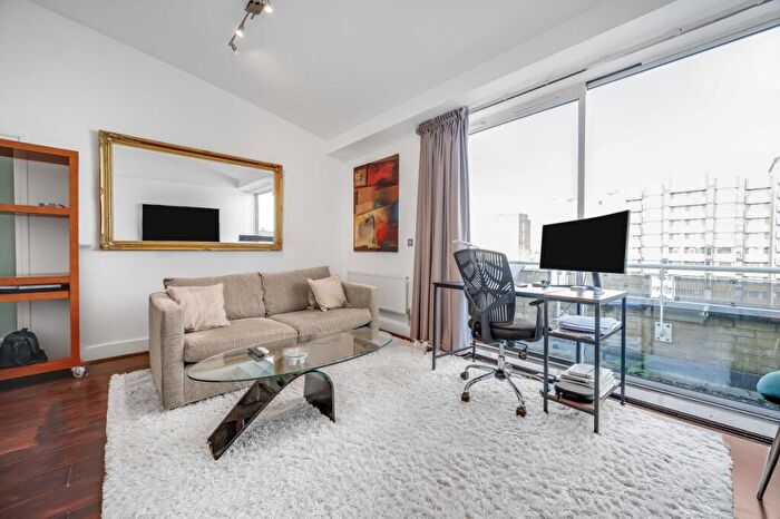 1 Bedroom Flat To Rent In North Bank, London, NW8