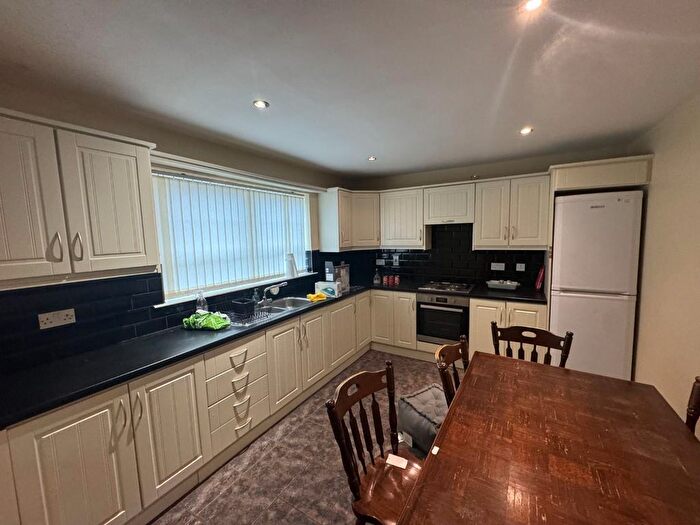 3 Bedroom Town House To Rent In Claragh Court, Strathfoyle, Derry, BT47