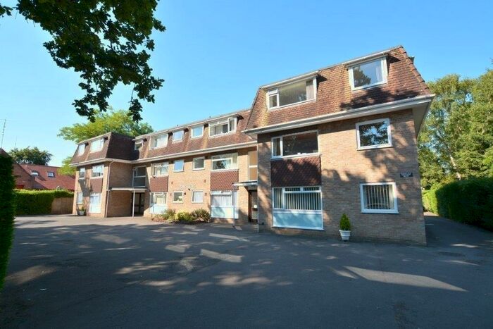 2 Bedroom Apartment To Rent In New Road, Ferndown, BH22