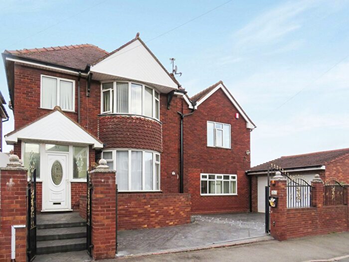 4 Bedroom Detached House To Rent In Wrens Avenue, Tipton, DY4