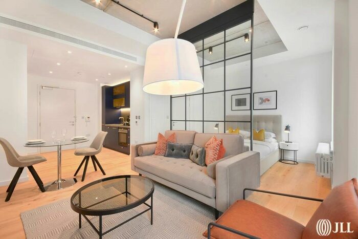 Studio To Rent In Goodluck Hope Walk, London, E14