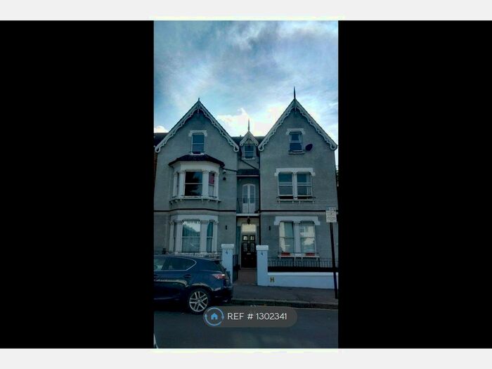 1 Bedroom Flat To Rent In Birdhurst Rise, South Croydon CR2