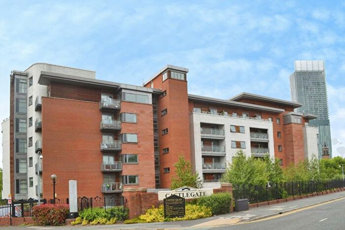 2 Bedroom Flat To Rent In Castlegate, Chester Road, Castlefield, Manchester, M15