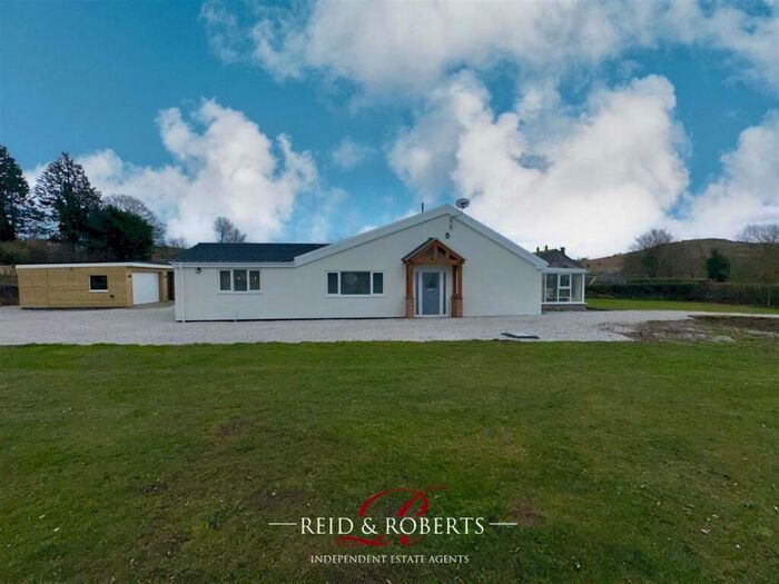 4 Bedroom Detached Bungalow For Sale In Rhes-Y-Cae, Holywell, CH8