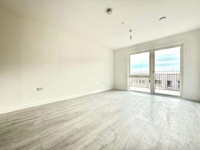 1 Bedroom Flat To Rent In Robertson Apartments, Donovan Way, Harrow, HA1
