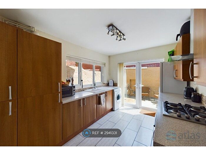 3 Bedroom Terraced House To Rent In Garswood St, Liverpool, L8