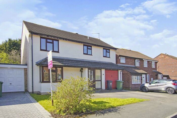 4 Bedroom House To Rent In Samian Way, Stoke Gifford, Bristol, BS34