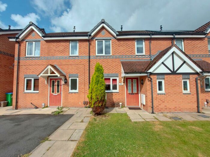 3 Bedroom Semi-Detached House To Rent In Lorton Close, Middleton, Manchester, M24