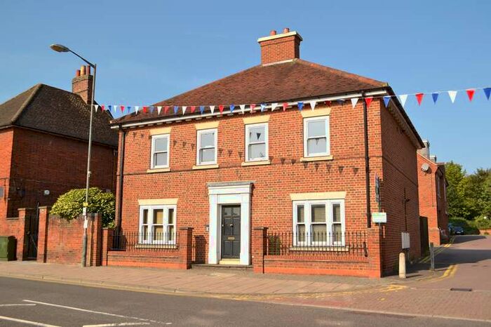 1 Bedroom Apartment To Rent In Bancroft, Hitchin, SG5