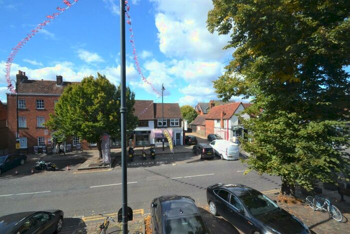 1 Bedroom Flat To Rent In High Street, Stevenage, SG1