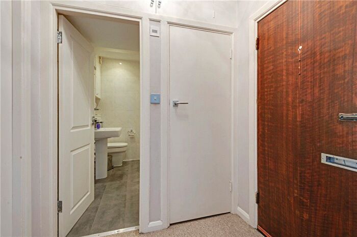 1 Bedroom Flat To Rent In Oslo Court, Prince Albert Road, NW8
