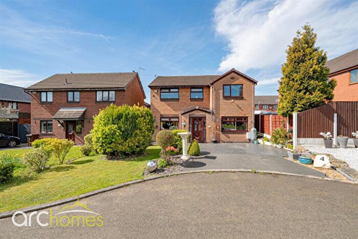4 Bedroom Detached House For Sale In Elsdon Drive, Atherton, Manchester, M46