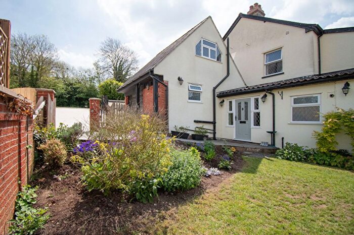 4 Bedroom Semi-Detached House For Sale In Hillside, Orwell, Royston, SG8
