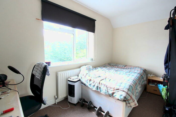 5 Bedroom Detached House To Rent In Mayfield Road, SO17