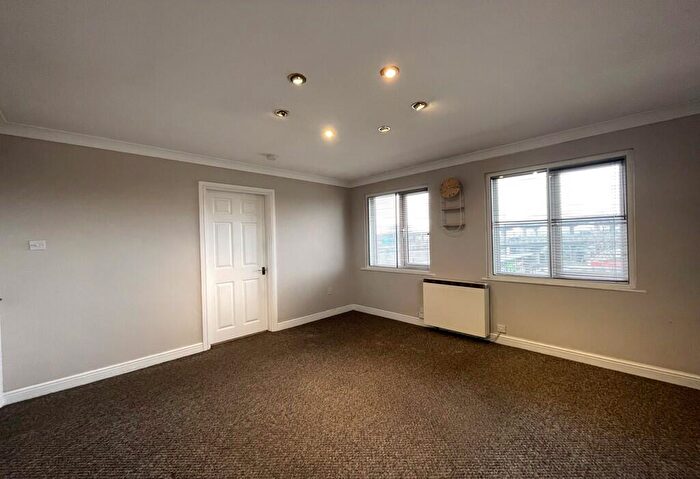 2 Bedroom Apartment To Rent In Drakes Court, Birmingham, West Midlands, B23