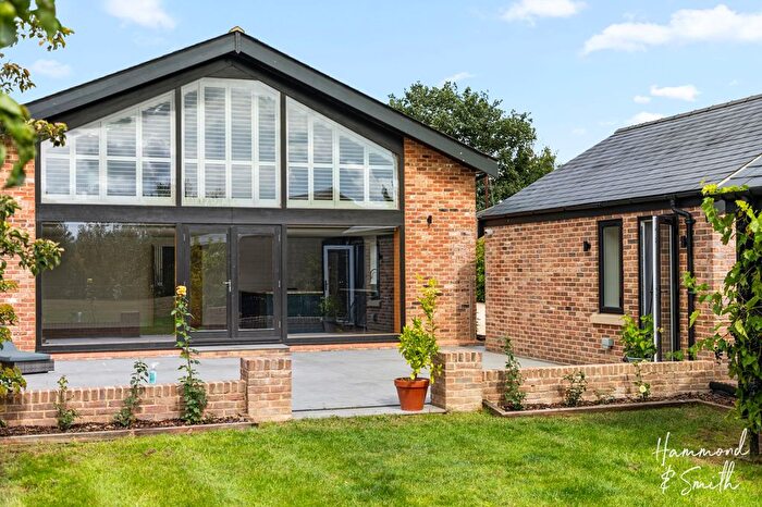 6 Bedroom Property For Sale In Kents Lane, North Weald, CM16
