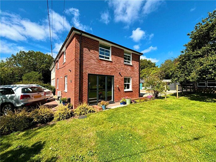 4 Bedroom Semi-Detached House For Sale In Yarmouth Road, Calbourne, Newport, PO30