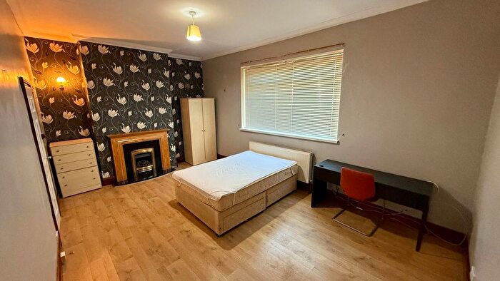 4 Bedroom End Of Terrace House To Rent In Raby Street, Sunderland, SR4