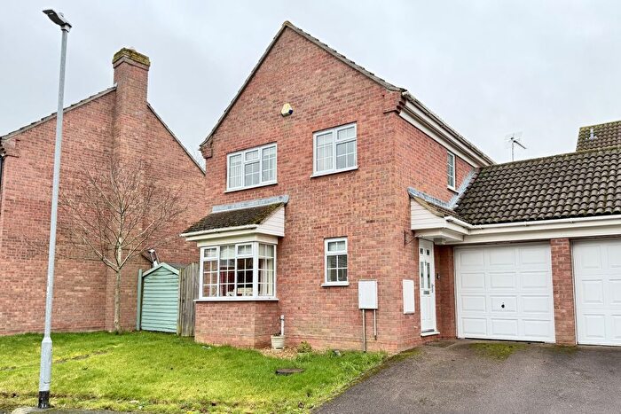 4 Bedroom Detached House For Sale In Golden Rod, Godmanchester, PE29