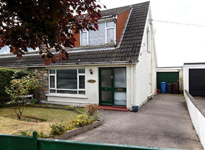 3 Bedroom Semi-detached Chalet Bungalows For Sale In Dorrandale Road, Newtownards, BT23