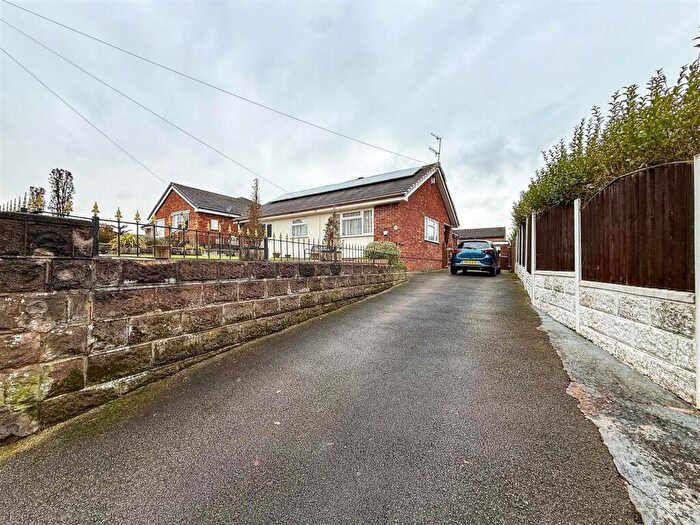 4 Bedroom Detached Bungalow For Sale In Newpool Terrace, Brown Lees, ST8