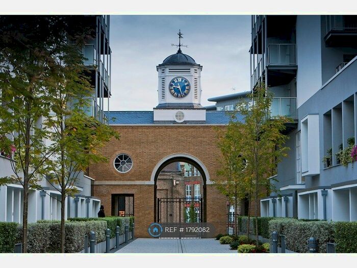 2 Bedroom Flat To Rent In Royal Carriage Mews, London, SE18