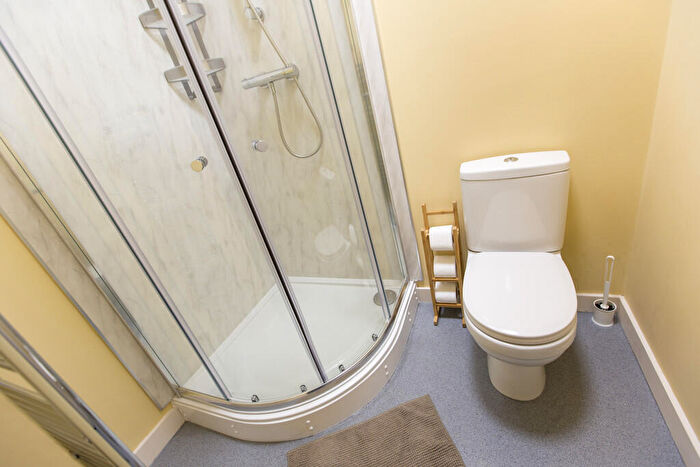 2 Bedroom Apartment To Rent In Apartment Harnall Court, CV1