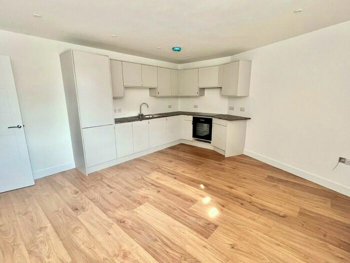 1 Bedroom Apartment To Rent In Capstone Road, Bournemouth, Dorset, BH8