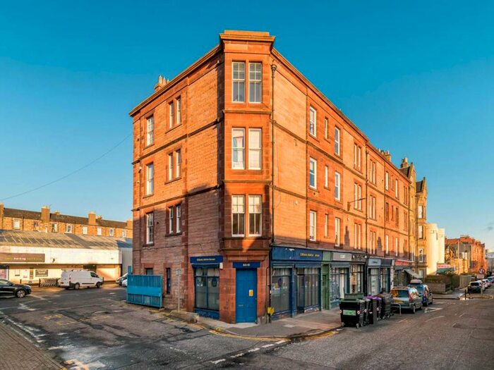 2 Bedroom Flat To Rent In Bath Street, Portobello, Edinburgh, EH15
