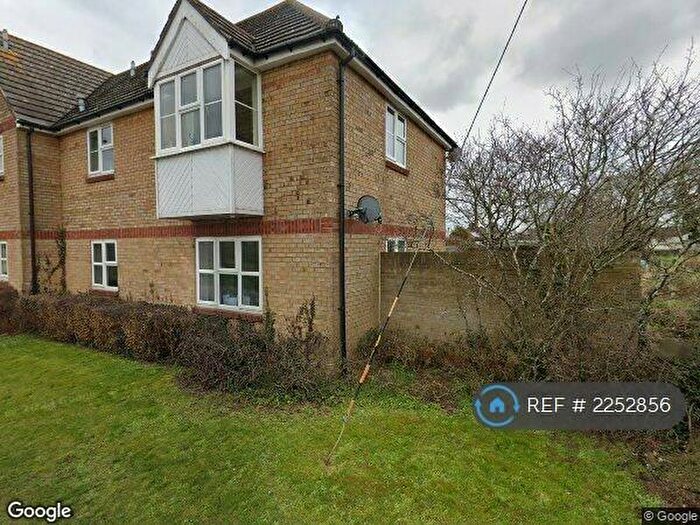 2 Bedroom Flat To Rent In Stonehill Road, Roxwell, CM1