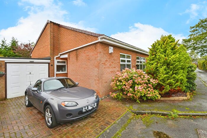 2 Bedroom Semi-detached Bungalow For Sale In Logan Drive, Stockton-On-Tees, TS19