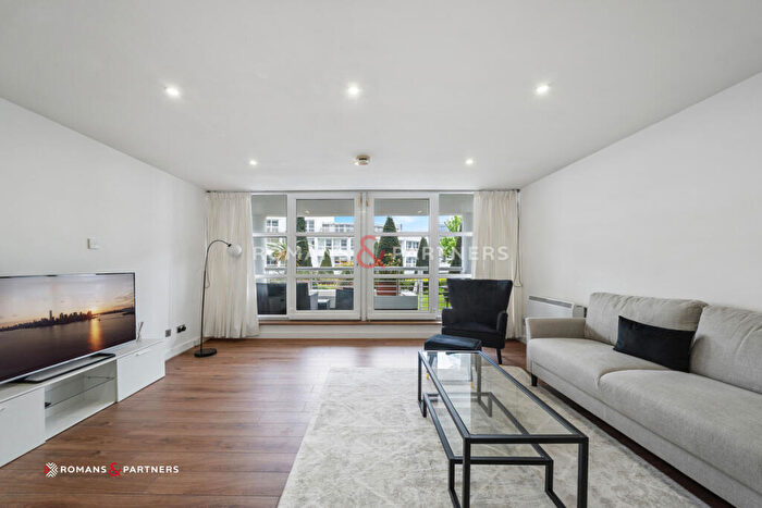 1 Bedroom Apartment To Rent In Pierhead Lock, Canary Wharf, E14