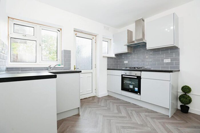 3 Bedroom House To Rent In Woodway Lane, Coventry, CV2