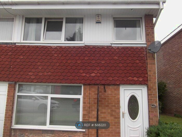 3 Bedroom End Of Terrace House To Rent In Honeywood Drive, Nottingham, NG3