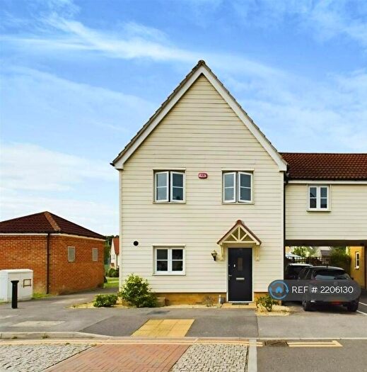 4 Bedroom Detached House To Rent In Whitworth Avenue, Romford, RM3