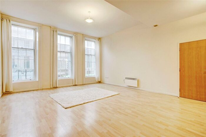 2 Bedroom Flat For Sale In Grainger Street, Newcastle Upon Tyne, Tyne And Wear, NE1