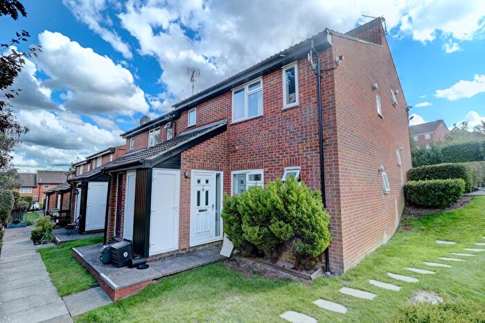 1 Bedroom Flat To Rent In Bevelwood Gardens, High Wycombe, Buckinghamshire, HP12