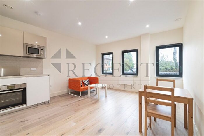 1 Bedroom Flat To Rent In Residences, Mondial Way, UB3