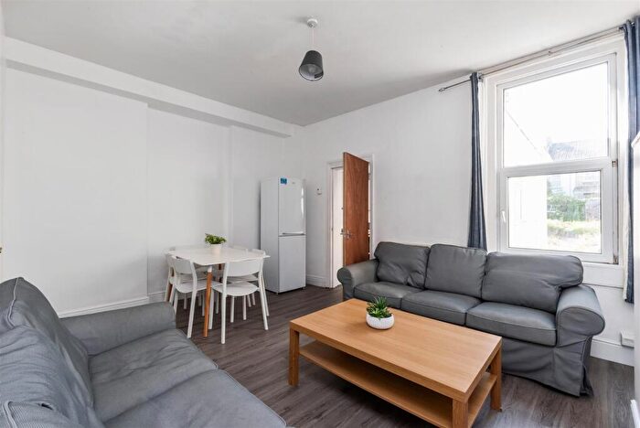 6 Bedroom Terraced House To Rent In St. Peters Terrace, Bath, BA2