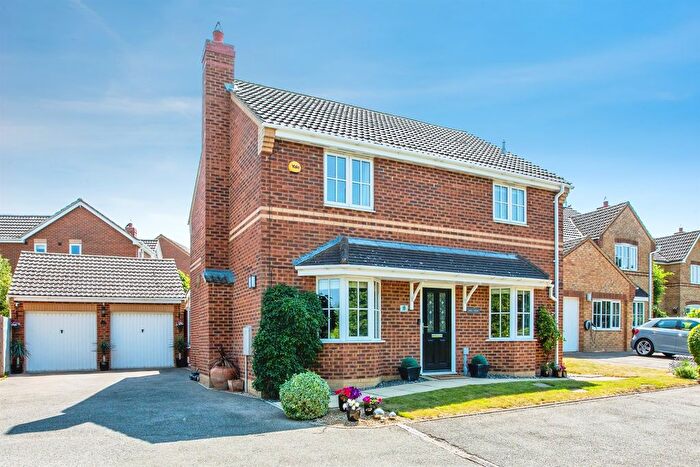 4 Bedroom Detached House For Sale In Hut Field Lane, Papworth Everard, Cambridge, CB23