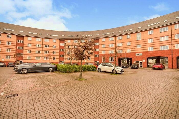 2 Bedroom Flat To Rent In Scotney Gardens, St. Peters Street, Maidstone, ME16