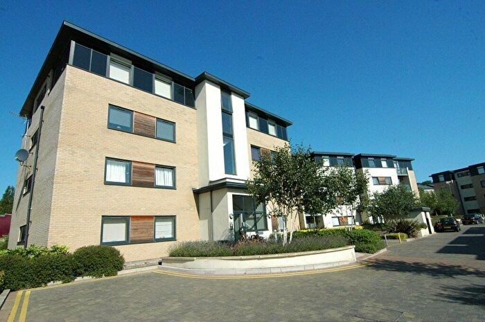 1 Bedroom Flat To Rent In Peacock Close, NW7