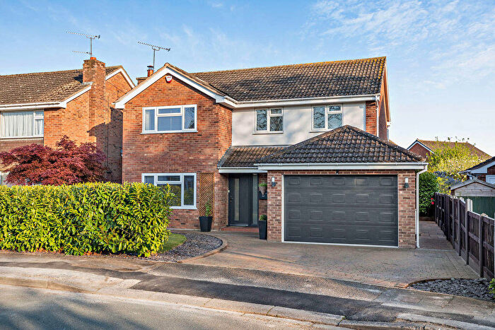 3 Bedroom Detached House For Sale In Farndon, Cheshire, CH3
