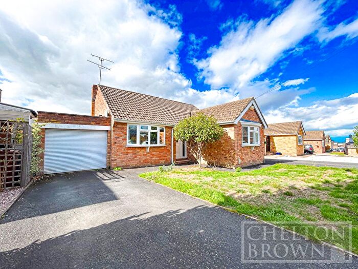 3 Bedroom Bungalow To Rent In Berryfield, Long Buckby, Northampton, Northamptonshire, NN6