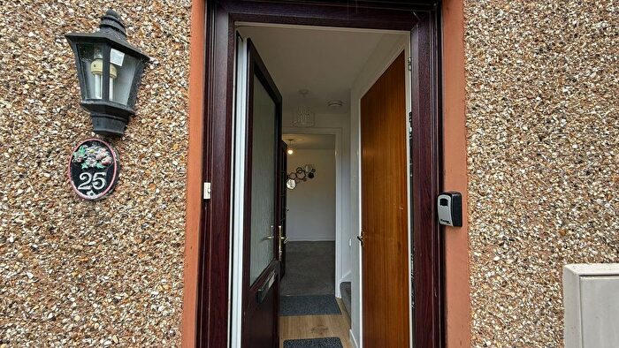 1 Bedroom End Of Terrace House For Sale In Hilton Crescent, Inverness, IV2