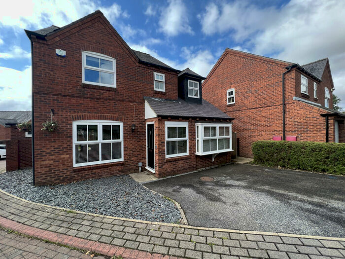 4 Bedroom Detached House To Rent In Grange View, Colton, LS15