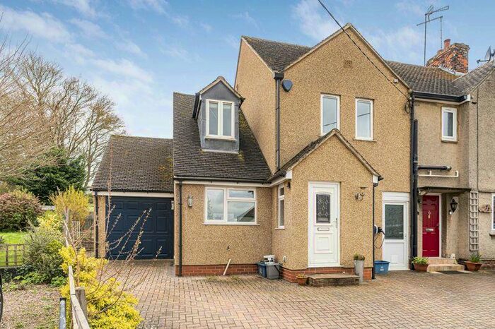 4 Bedroom End Of Terrace House For Sale In Freehold Street, Lower Heyford, OX25