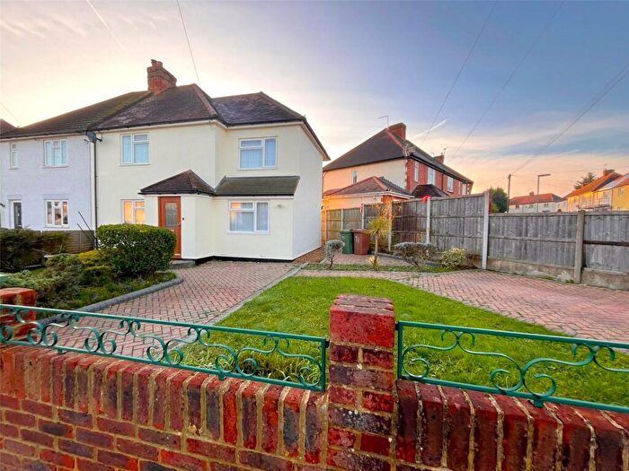 3 Bedroom Semi-Detached House To Rent In Gloucester Road, Guildford, Surrey, GU2