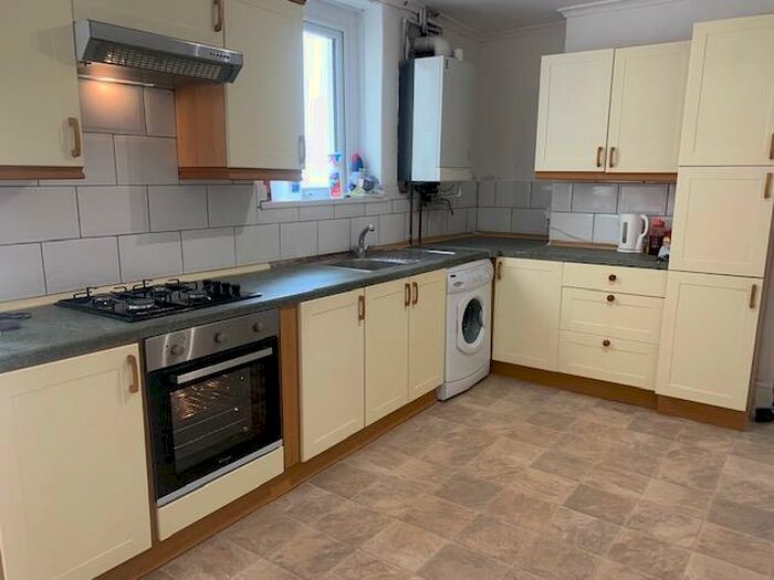 3 Bedroom House To Rent In Forrest Street, Cardiff, CF11