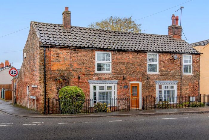 3 Bedroom Semi-Detached House For Sale In The Forge House, Freiston, PE22